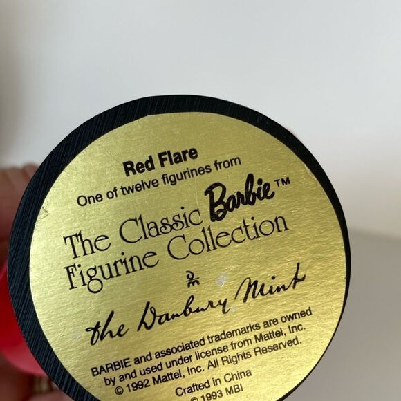 Vintage The Danbury Mint The Red Flare Barbie 1993 - Picture 4 of 5